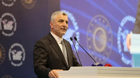 Bakan Bolat: Yeni pazarlara erişimi destekliyoruz