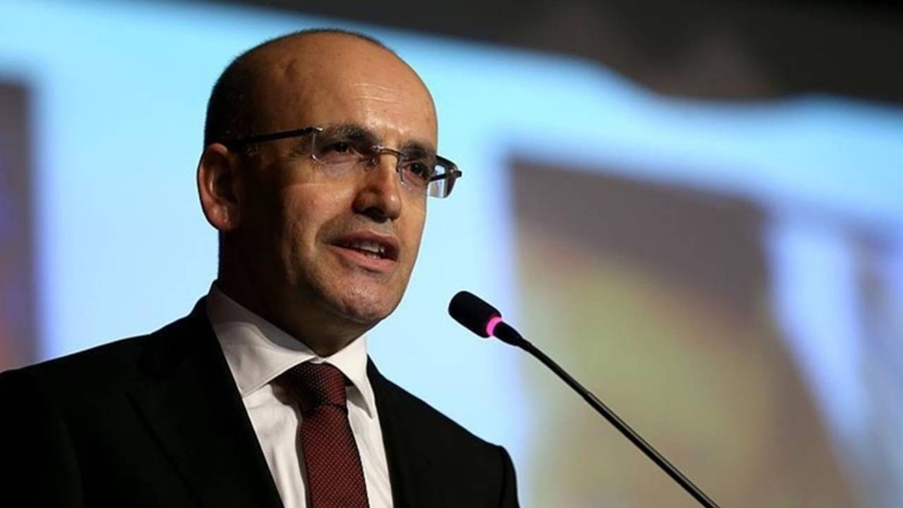 Bakan Şimşek: Akaryakıt ve tütün ÖTV’sini farklı bir çerçevede kıymetlendiriyoruz