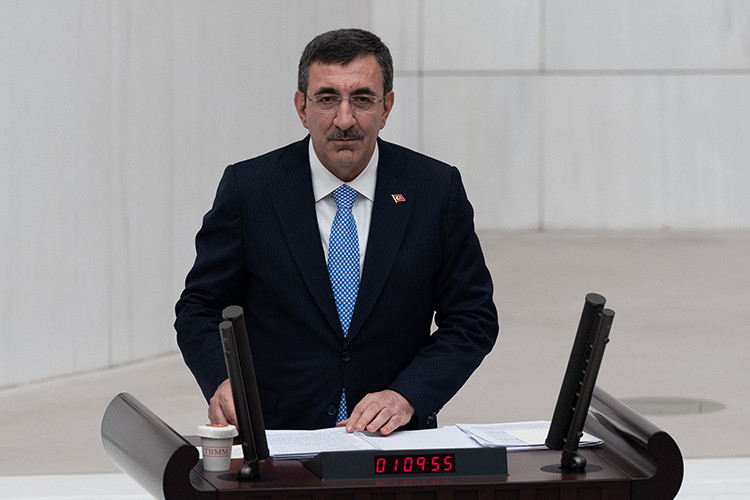 cumhurbaskani yardimcisi yilmaz tcmb rezervlerimiz 165 milyar dolarla rekor duzeye cikti 0 c1IN3HnC