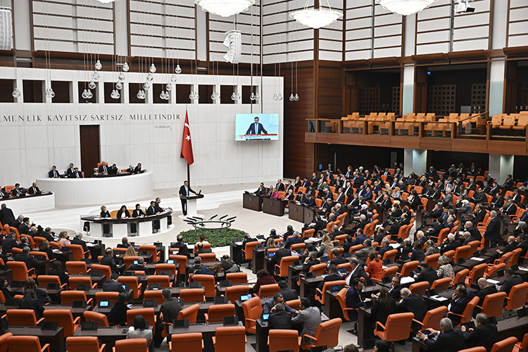 cumhurbaskani yardimcisi yilmaz tcmb rezervlerimiz 165 milyar dolarla rekor duzeye cikti 1 pq9GXcPY