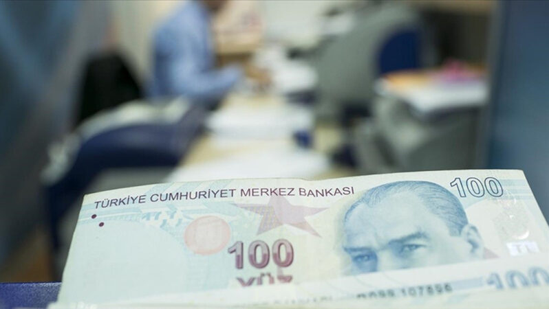 Dikkat çeken açlık sonu mesajı! İktisat dünyasından 2025 taban fiyata yönelik birinci tepkiler!