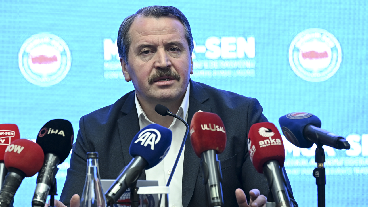 Son Dakika: Memur-Sen Genel Başkanı Yalçın ‘Ocak’ta uygulanmalı’ diyerek artırım talebini açıkladı