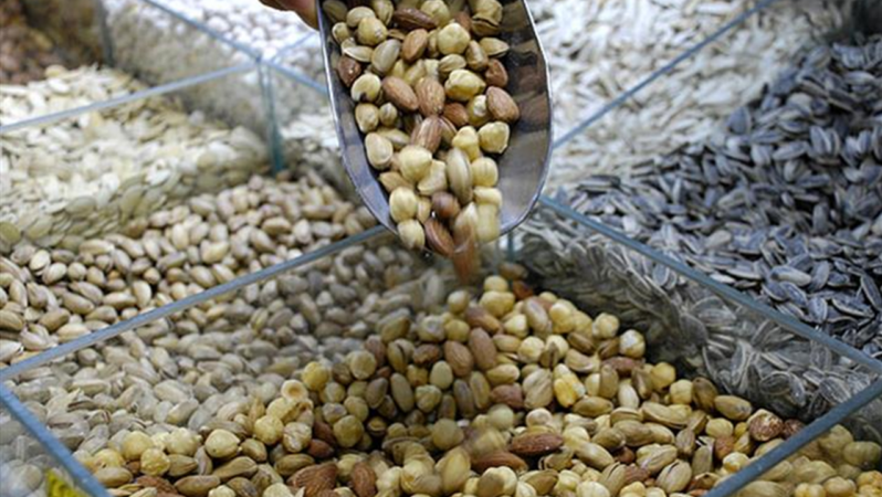 Yılbaşı kutlamaları kuruyemiş dalını hareketlendirdi