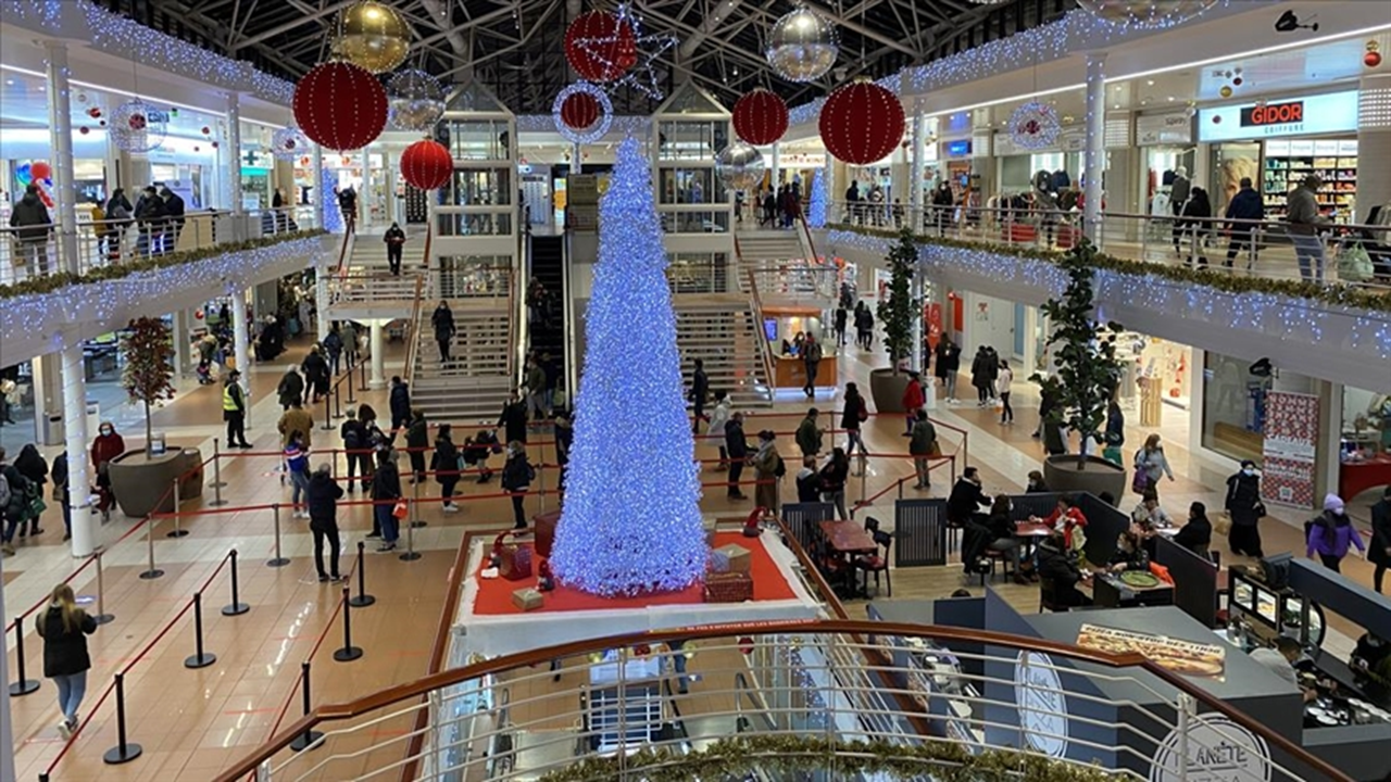 ABD’de çevrim içi alışverişte rekor rakam! 280 milyar doları aştı