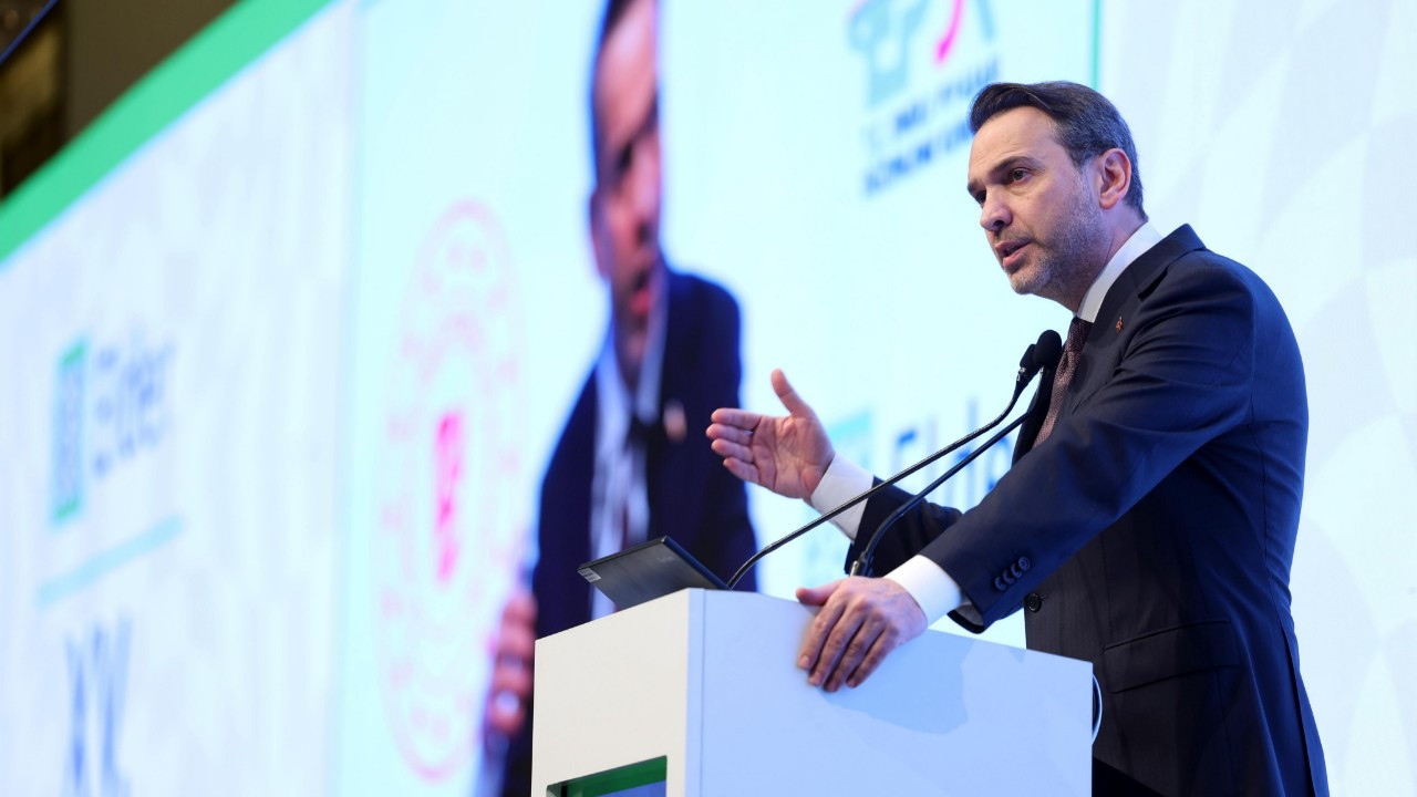 Bakan Bayraktar: 2024’te elektrikte yerlilik yüzde 70 düzeyine çıktı!