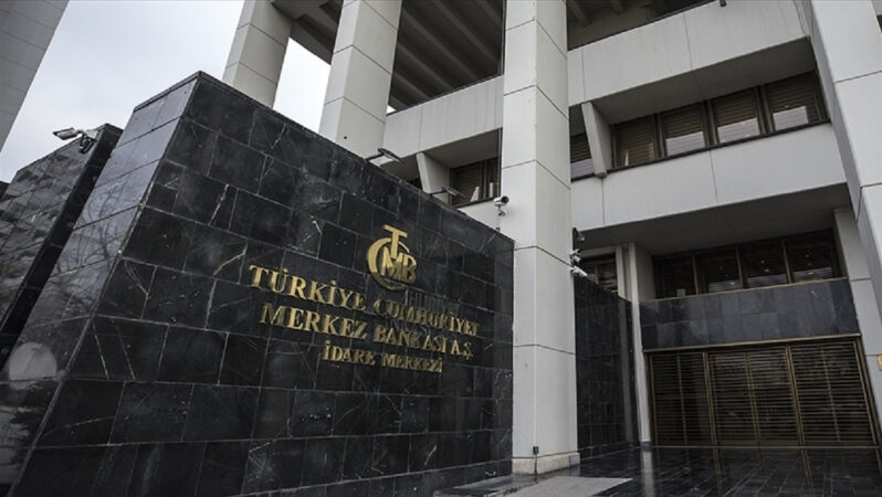 Bankacılık bölümünün mevduatı azalırken, kredi hacmi arttı