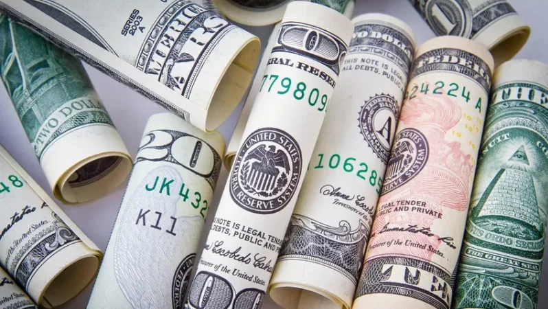 Döviz Piyasalarında Rekor Seviyeler: Dolar/TL 35,87’ye Yükseldi