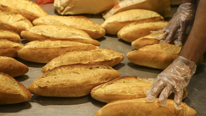 İzmir’de ekmek fiyatlarına zam!