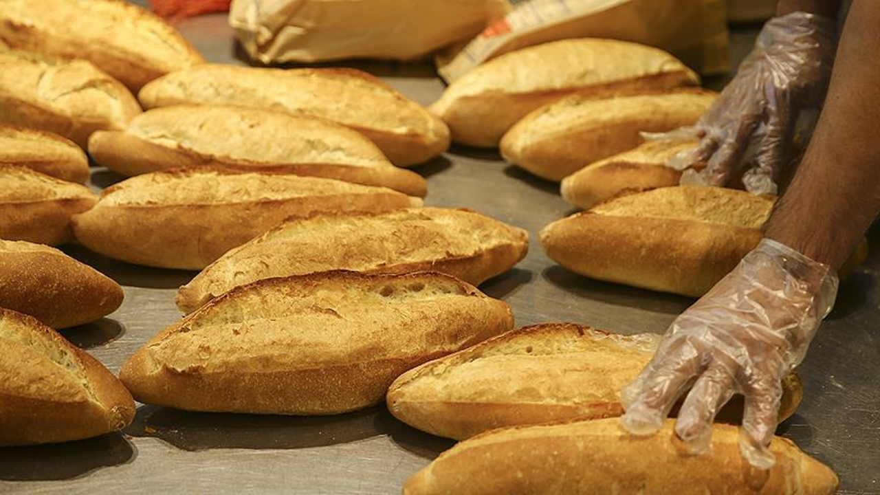 İzmir’de ekmek fiyatlarına zam!