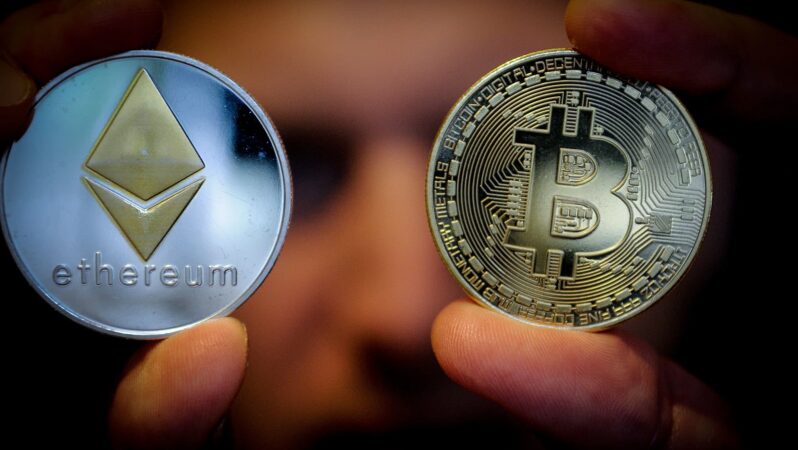 Kripto paralar toparlanmaya çalışırken toplam piyasa kıymeti yine 3,33 trilyon doların üzerine çıktı
