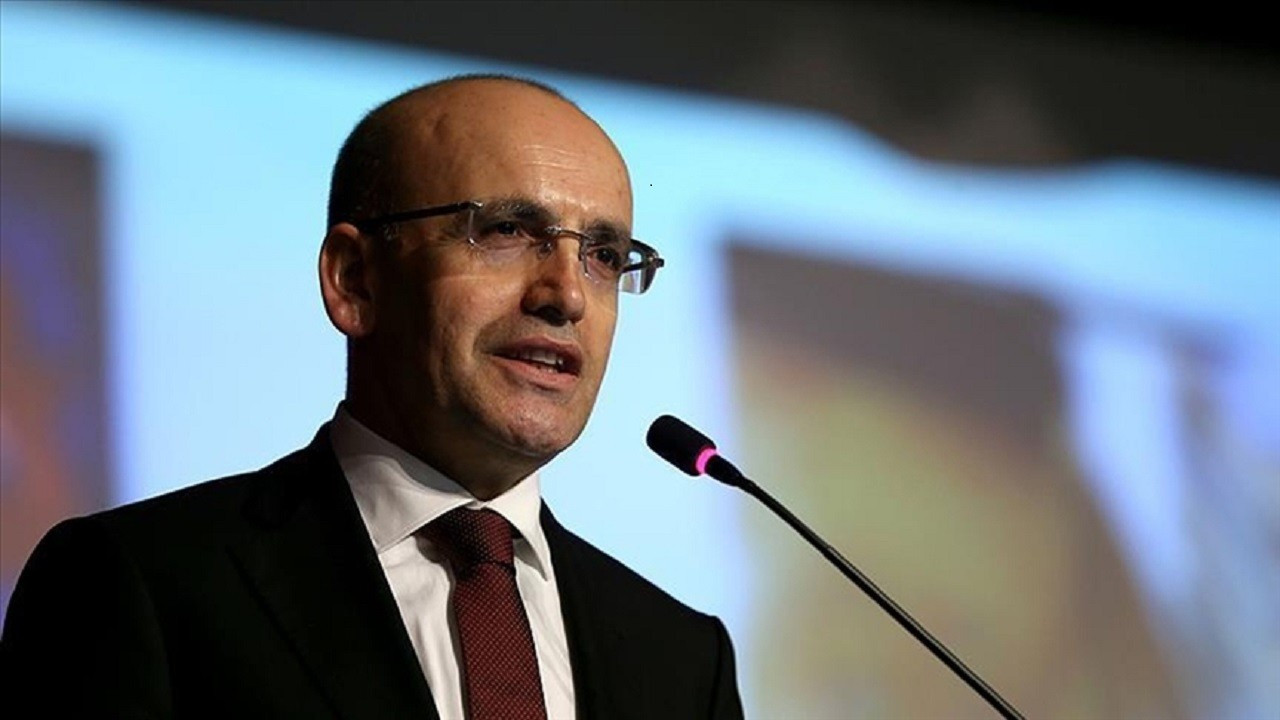 Mehmet Şimşek’ten açıklamalar: ‘Bütçe açığını geçen sene yüzde 5,2 ile sınırladık’