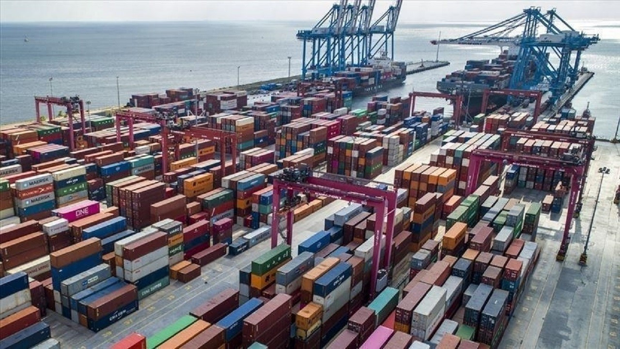 Türk lirasıyla dış ticaret hacmi 2024’te 1,1 trilyon lirayı aştı