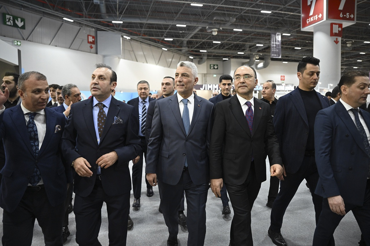 İstanbul Hazır Giyim ve Moda Fuarı'nda Sektör Temsilcileri Buluştu