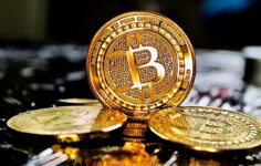 Bitcoin Trump’ın “stratejik kripto rezervi” açıklamasıyla yükseldi