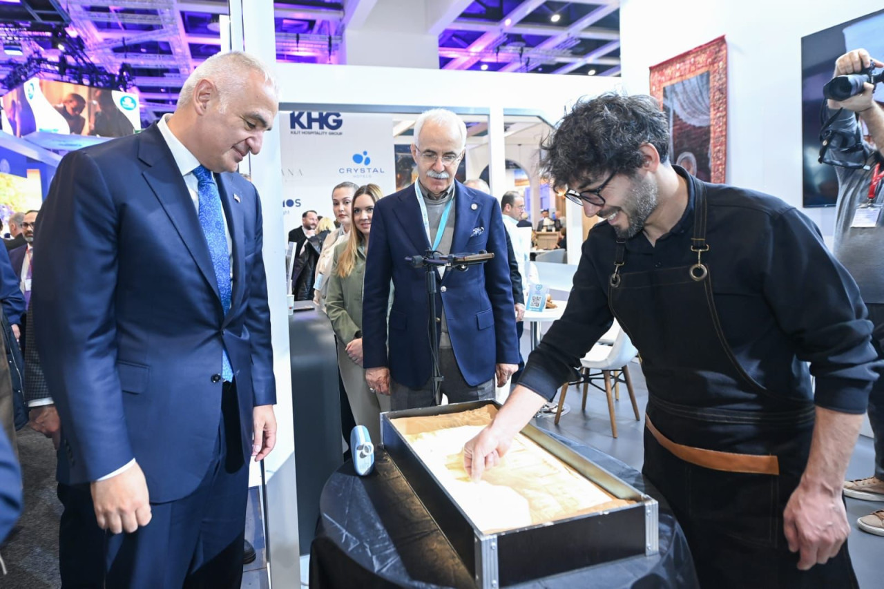 kultur ve turizm bakani ersoy turkiye turizmde rekorlarla yoluna devam ediyor 0 ZneOBvm2