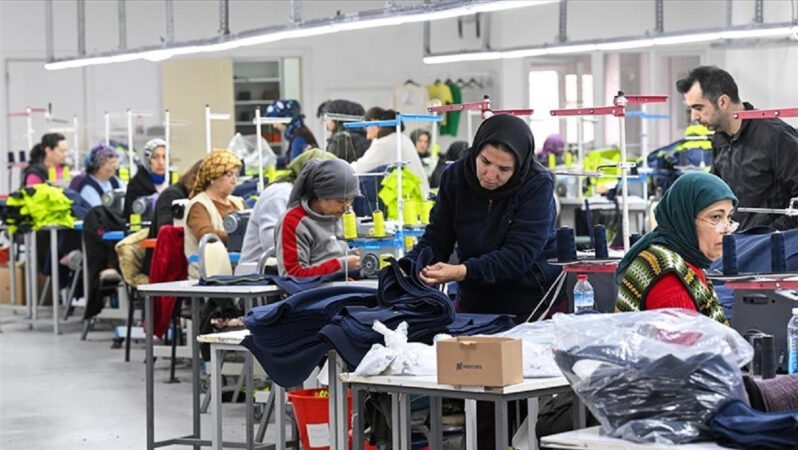 Mavi yakalıdan altın yakalıya bayanın yükselişi devam ediyor